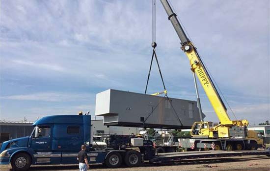 Crane and Shipping Services Crane and Shipping Services