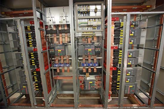 Smart Distribution Center Components