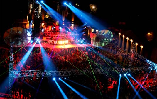 Buildings Hosting Concerts Rely on Backup Power Buildings Hosting Concerts Rely on Backup Power